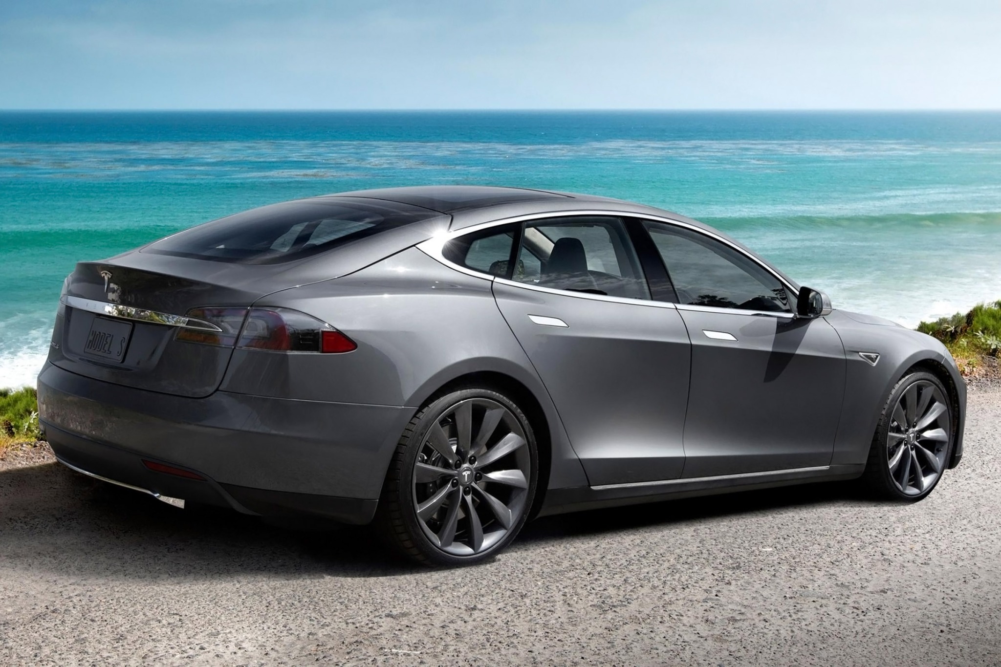 2014 Tesla Model S VINs, Configurations, MSRP & Specs AutoDetective